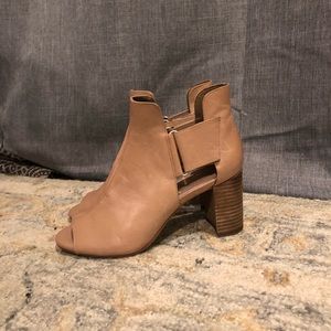 Aerosoles 8 Tan leather 🖤 Comfy thick heels NWOT